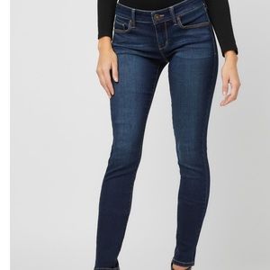 GUESS mid rise curvy skinny jeans